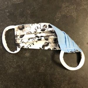 Face Mask w/ Super Comfy Ears